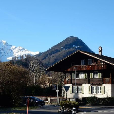 Traditional Swiss-Flat Interlaken Exteriér fotografie